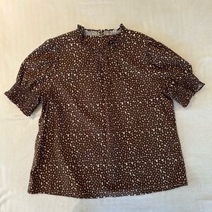 J Crew - short sleeve blouse - size XL - brown and white